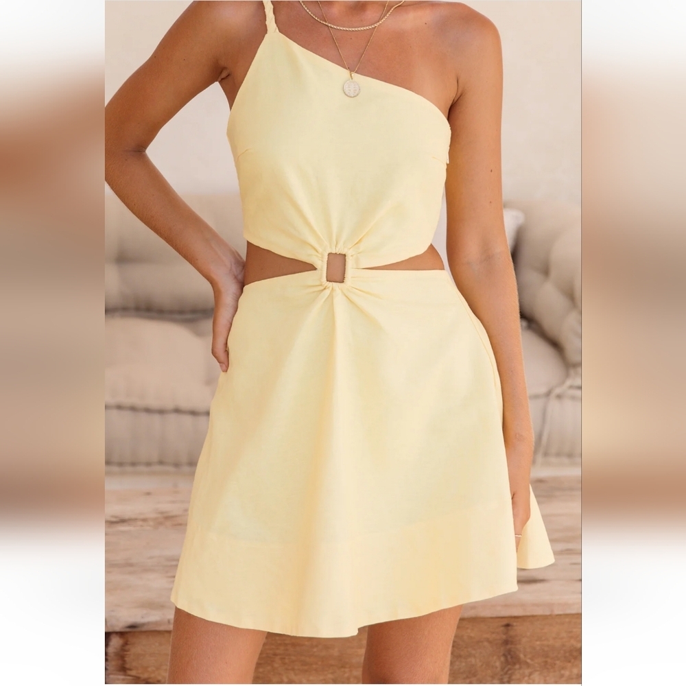 FORTUNATE ONE Beginning of Love Dress Yellow. Size Small - Picture 5 of 11